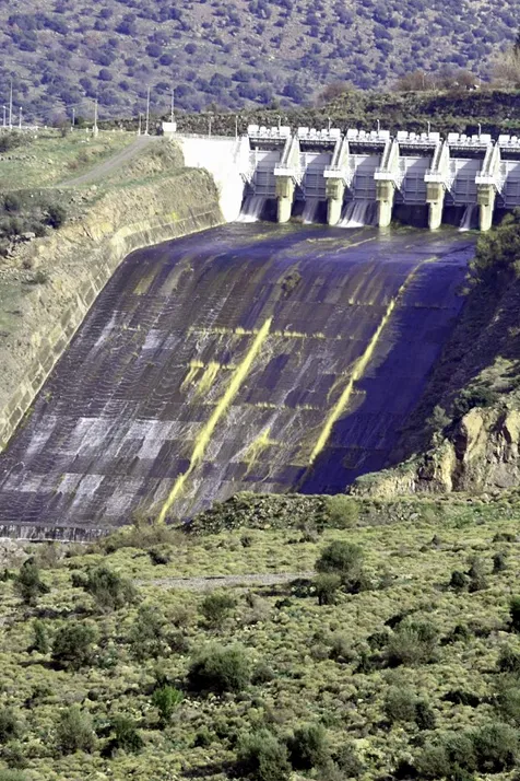Geleceği İnşa Ediyor, Enerjiye Yön Veriyoruz